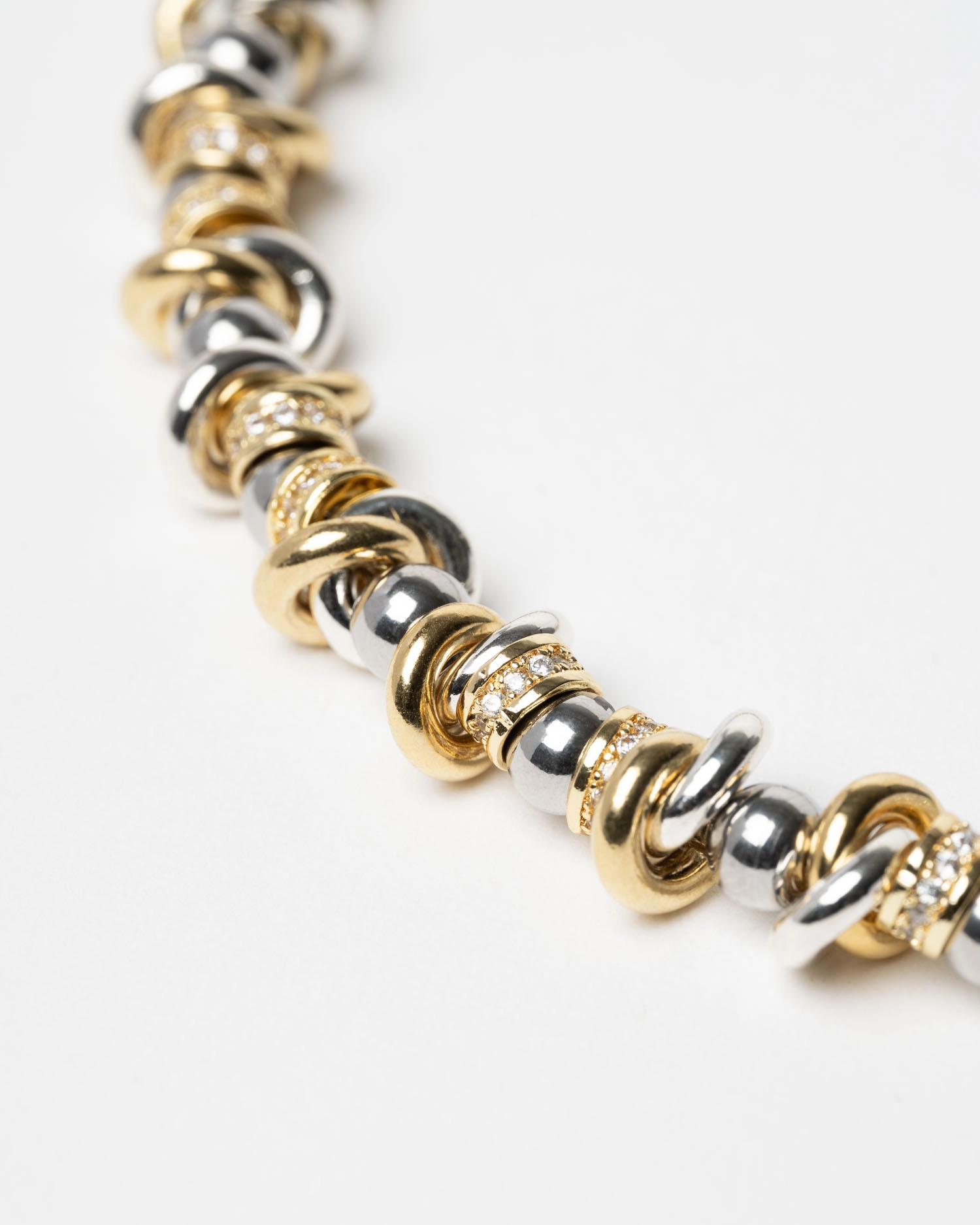 Collier Isya