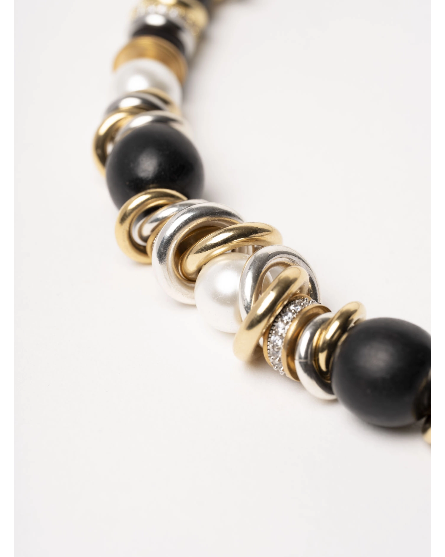 Collier Nomad